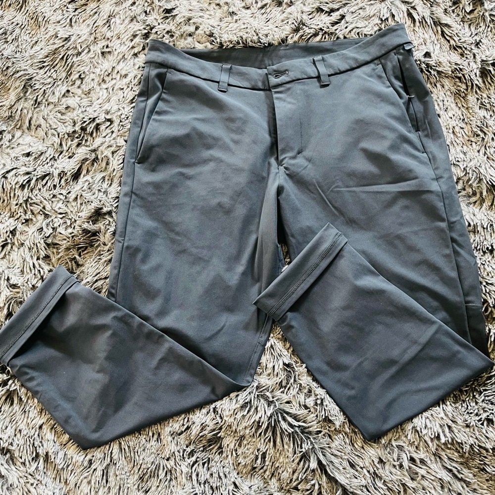 ****SOLD**** Lululemon Mens Commission Slim-Fit Pant 28"